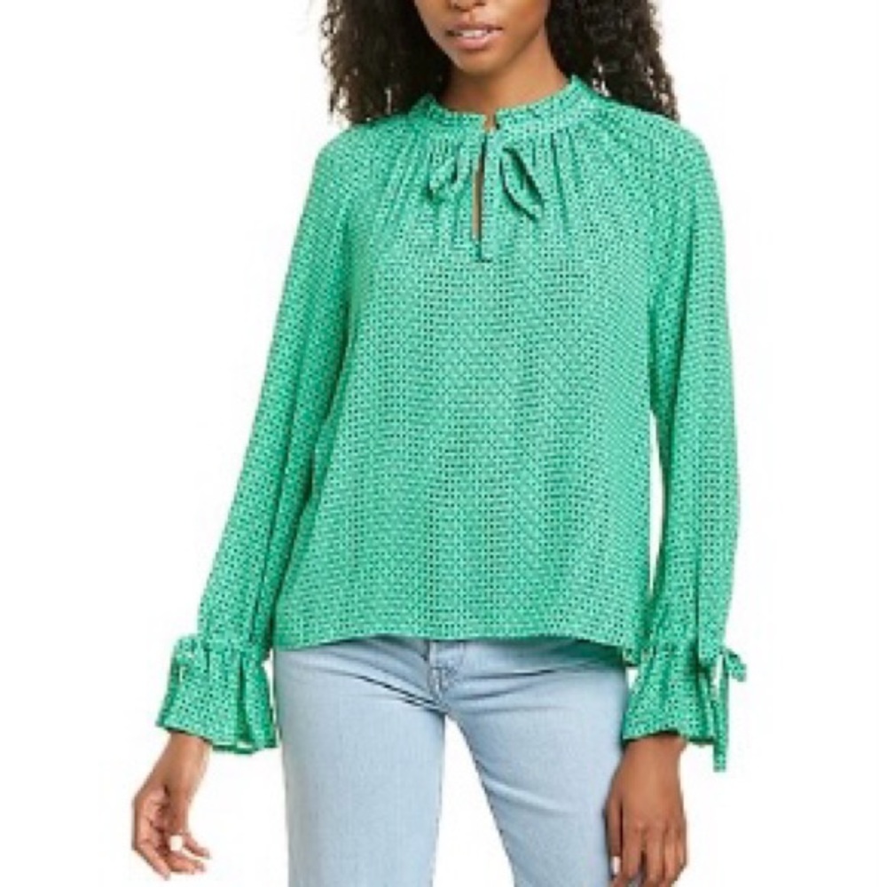 CeCe by Cynthia Steffe Geo Basket
Blouse